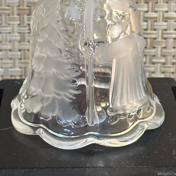 🎄VTG 1990s Mikasa Santa Claus Crystal Bell - Picture 4 of 8